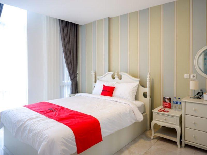 Reddoorz Plus @ Madukoro Raya Semarang Exterior photo